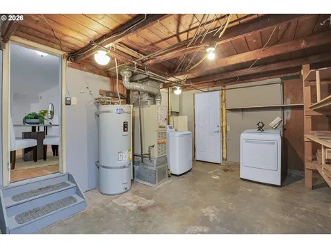 5941 SW Nebraska Street Portland OR 97221