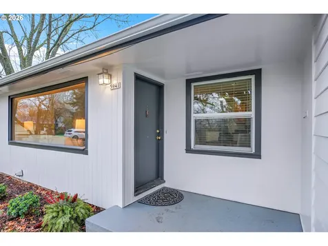 5941 SW Nebraska Street Portland OR 97221