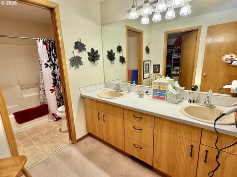 10507 NE 33rd Avenue Vancouver WA 98686