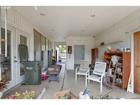 1862 NW Oerding Avenue Roseburg OR 97471