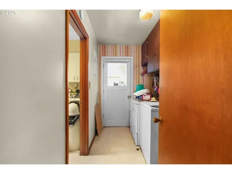 1862 NW Oerding Avenue Roseburg OR 97471