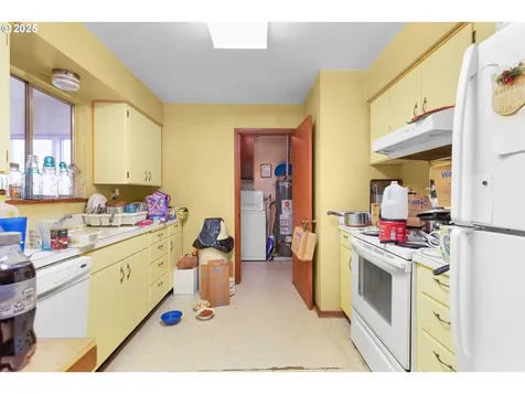 1862 NW Oerding Avenue Roseburg OR 97471