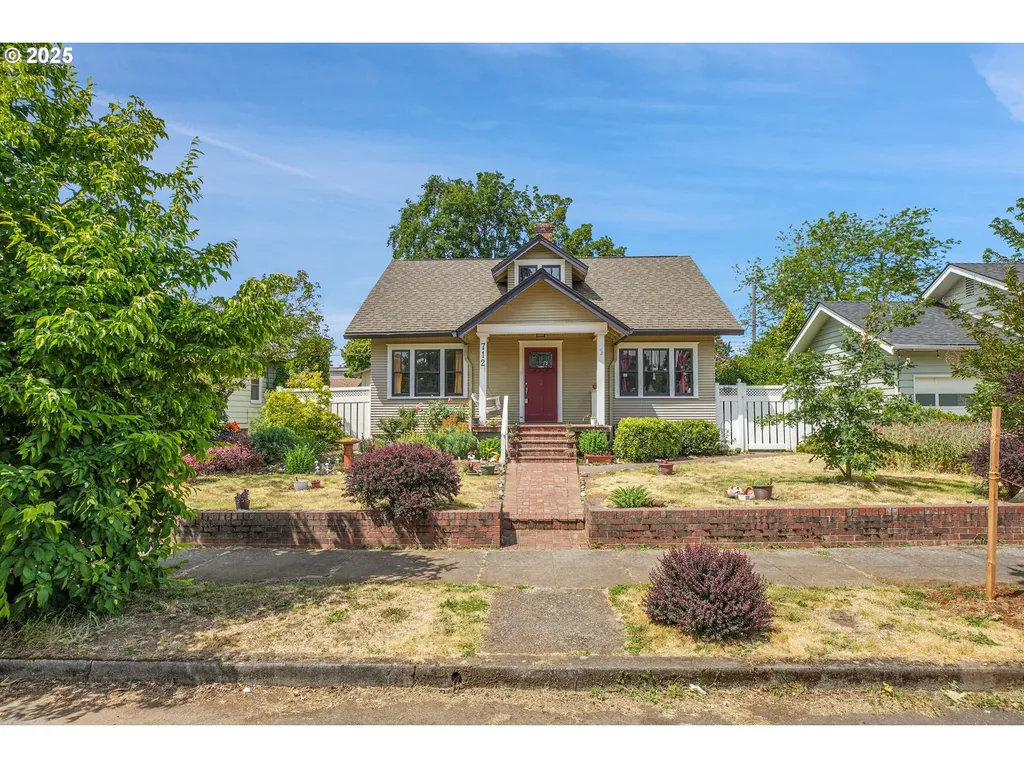 712 W 30th Street Vancouver WA 98660