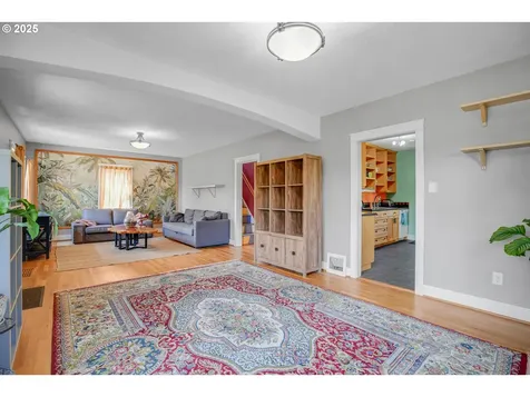 712 W 30th Street Vancouver WA 98660