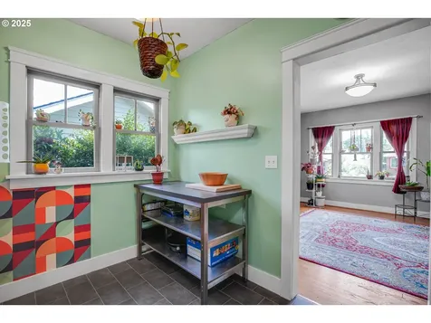 712 W 30th Street Vancouver WA 98660