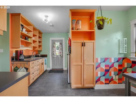 712 W 30th Street Vancouver WA 98660