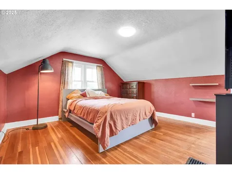 712 W 30th Street Vancouver WA 98660