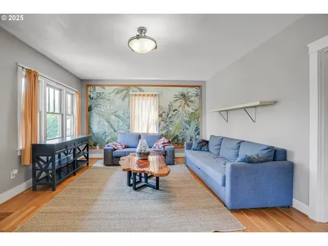 712 W 30th Street Vancouver WA 98660