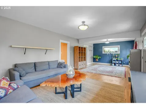 712 W 30th Street Vancouver WA 98660