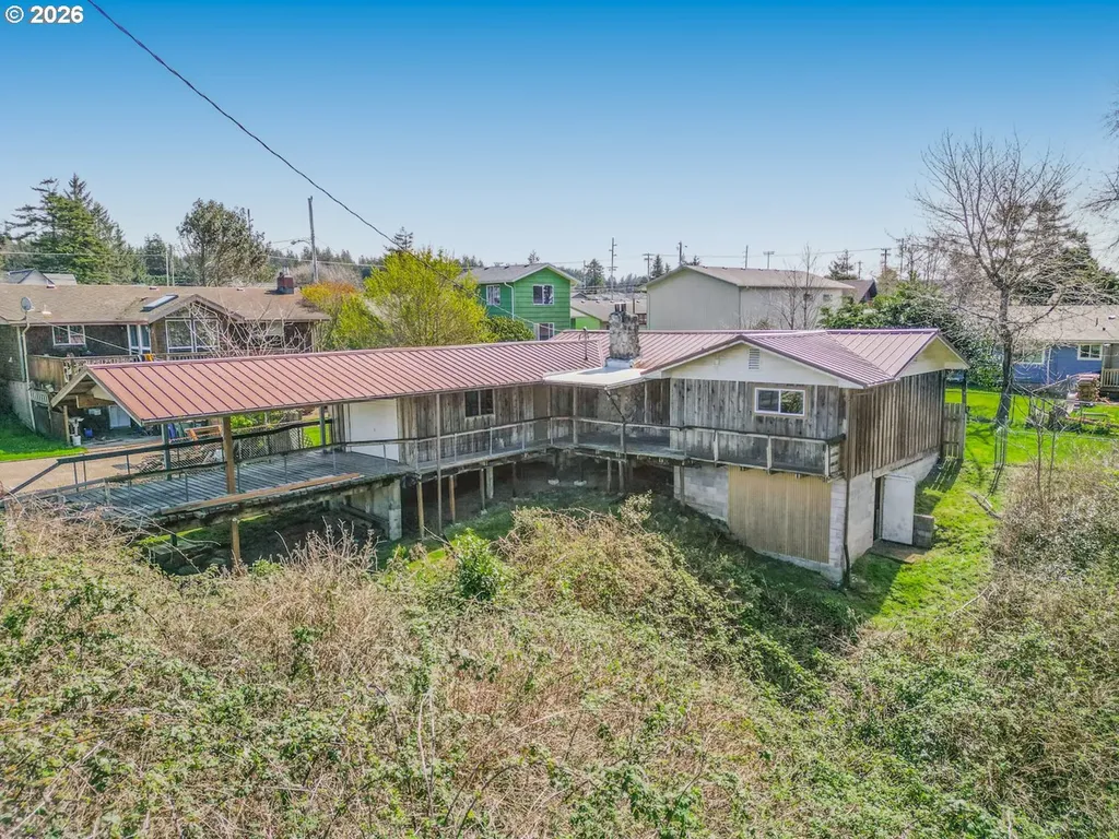 448 NE 10th Street Newport OR 97365