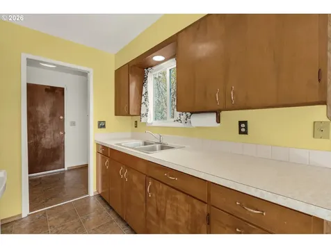 448 NE 10th Street Newport OR 97365