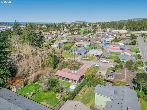 448 NE 10th Street Newport OR 97365