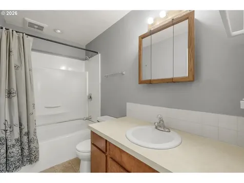448 NE 10th Street Newport OR 97365