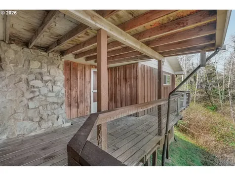 448 NE 10th Street Newport OR 97365