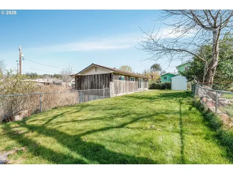 448 NE 10th Street Newport OR 97365