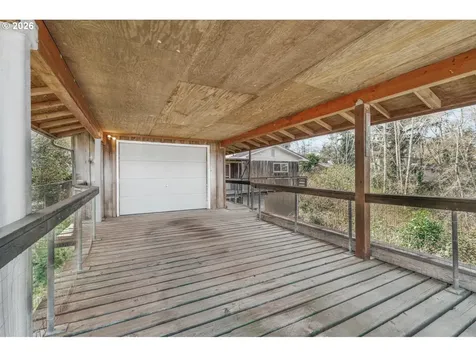 448 NE 10th Street Newport OR 97365
