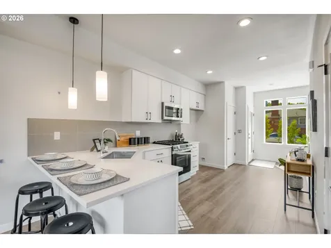 6802 NE 6th Avenue Portland OR 97211