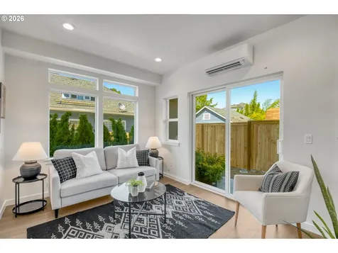 6802 NE 6th Avenue Portland OR 97211