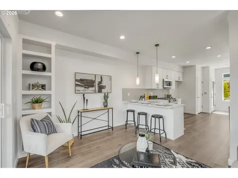 6802 NE 6th Avenue Portland OR 97211