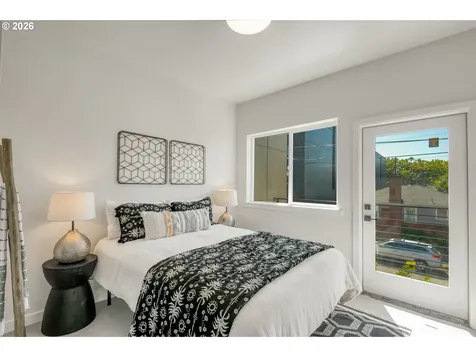 6802 NE 6th Avenue Portland OR 97211