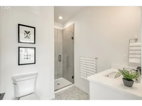 6802 NE 6th Avenue Portland OR 97211