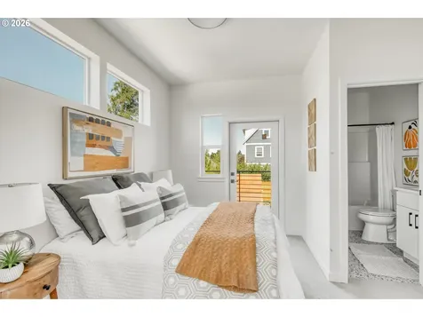 6802 NE 6th Avenue Portland OR 97211