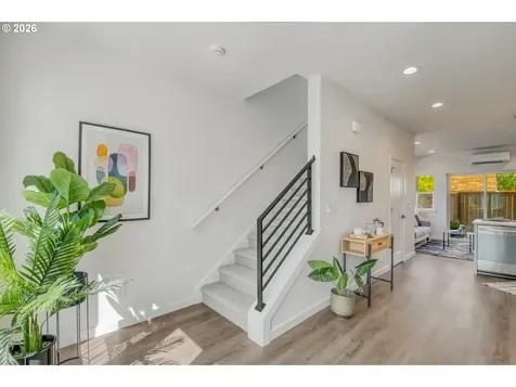6802 NE 6th Avenue Portland OR 97211