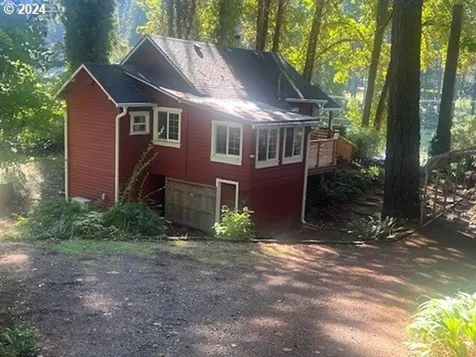 90988 Angels Flight Road Walterville OR 97489