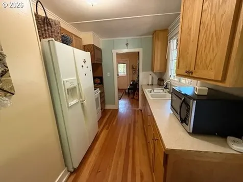 90988 Angels Flight Road Walterville OR 97489