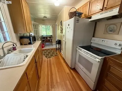 90988 Angels Flight Road Walterville OR 97489
