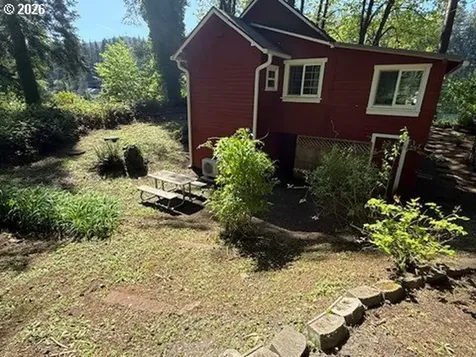 90988 Angels Flight Road Walterville OR 97489
