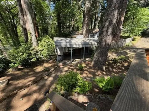 90988 Angels Flight Road Walterville OR 97489