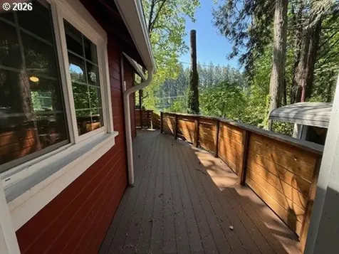 90988 Angels Flight Road Walterville OR 97489
