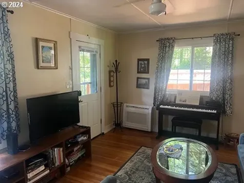 90988 Angels Flight Road Walterville OR 97489