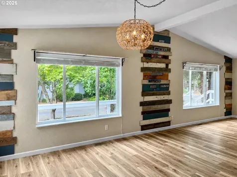 380 Seagrove Loop Lincoln City OR 97367
