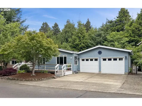 380 Seagrove Loop Lincoln City OR 97367