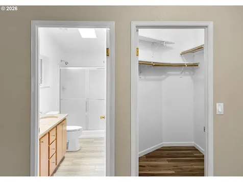 380 Seagrove Loop Lincoln City OR 97367