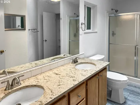 380 Seagrove Loop Lincoln City OR 97367