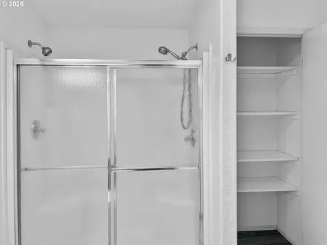 380 Seagrove Loop Lincoln City OR 97367