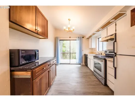 3110 SW Coast Avenue Lincoln City OR 97367