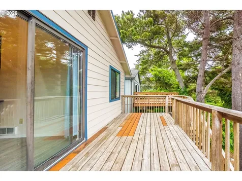 3110 SW Coast Avenue Lincoln City OR 97367