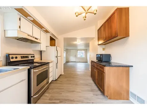 3110 SW Coast Avenue Lincoln City OR 97367