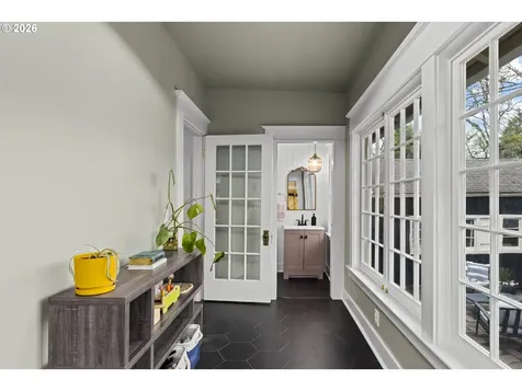 7123 SE Rhone Street Portland OR 97206