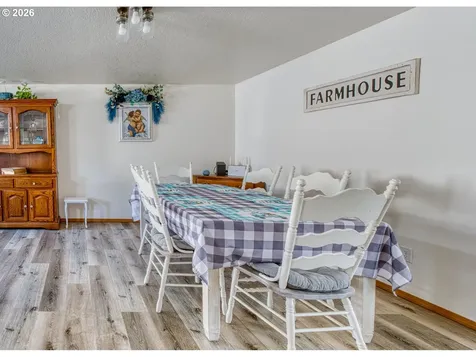 113 NE Whispering River Court Mcminnville OR 97128
