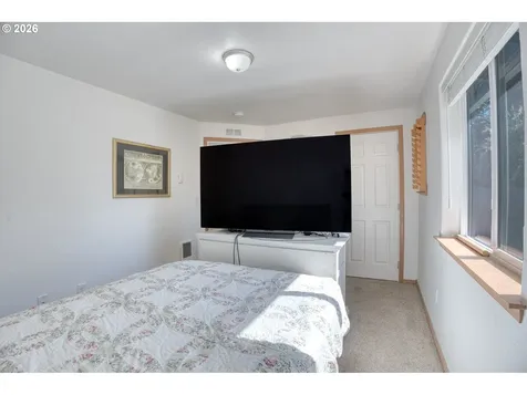 113 NE Whispering River Court Mcminnville OR 97128