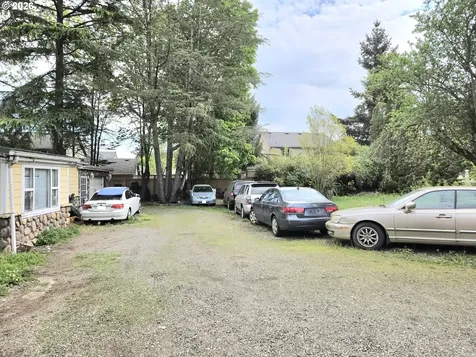 13548 SE Foster Road Portland OR 97236