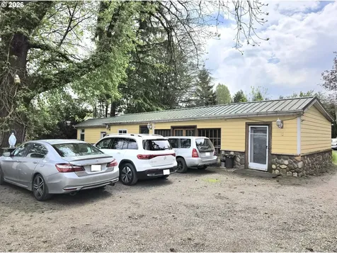 13548 SE Foster Road Portland OR 97236