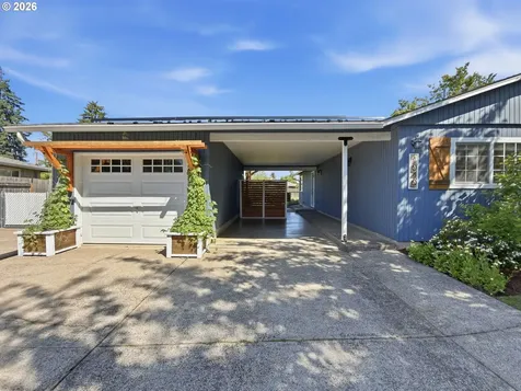 1040 Martha Court Eugene OR 97401
