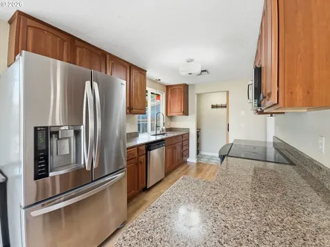 1040 Martha Court Eugene OR 97401