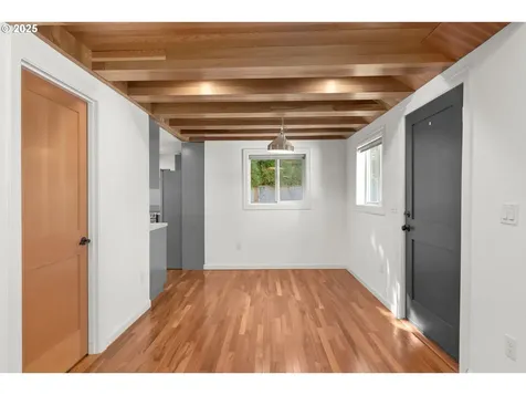 4824 SW Shattuck Road Portland OR 97221